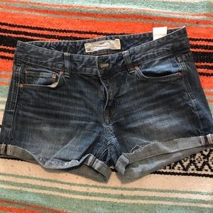 Cute jean shorts ✨